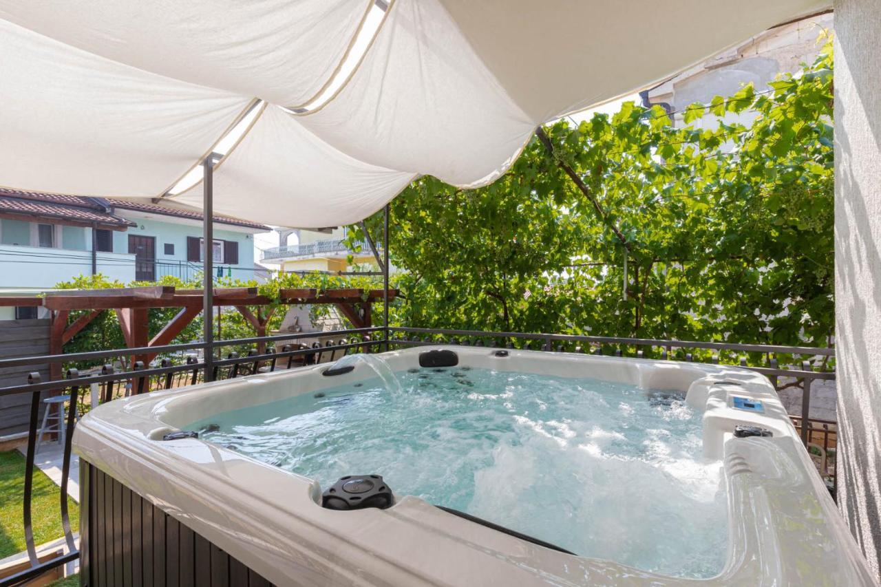 Cukerina Apartment With Whirpool & Sauna Porec Exterior photo