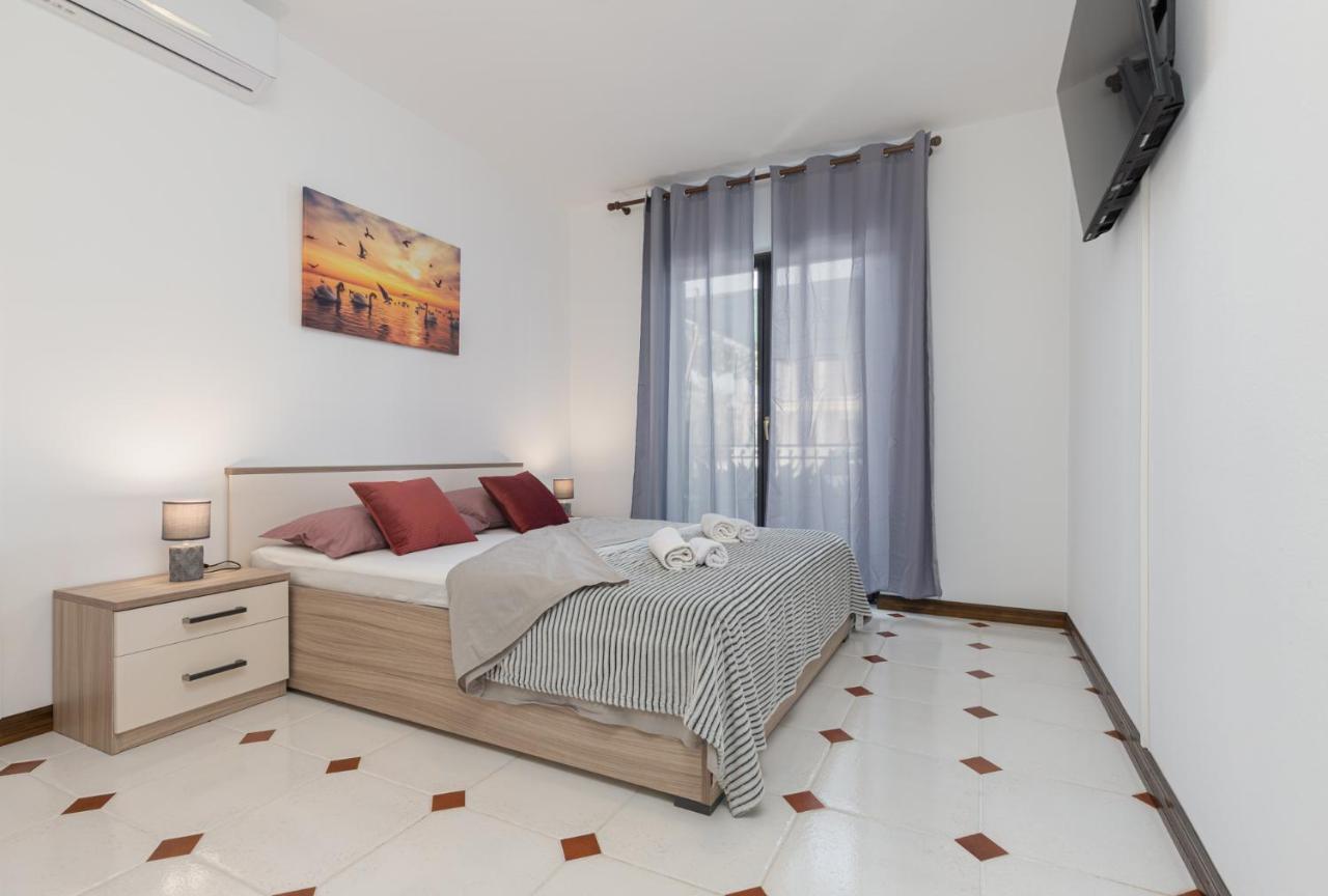 Cukerina Apartment With Whirpool & Sauna Porec Exterior photo