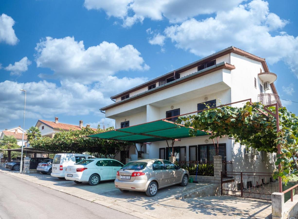 Cukerina Apartment With Whirpool & Sauna Porec Exterior photo