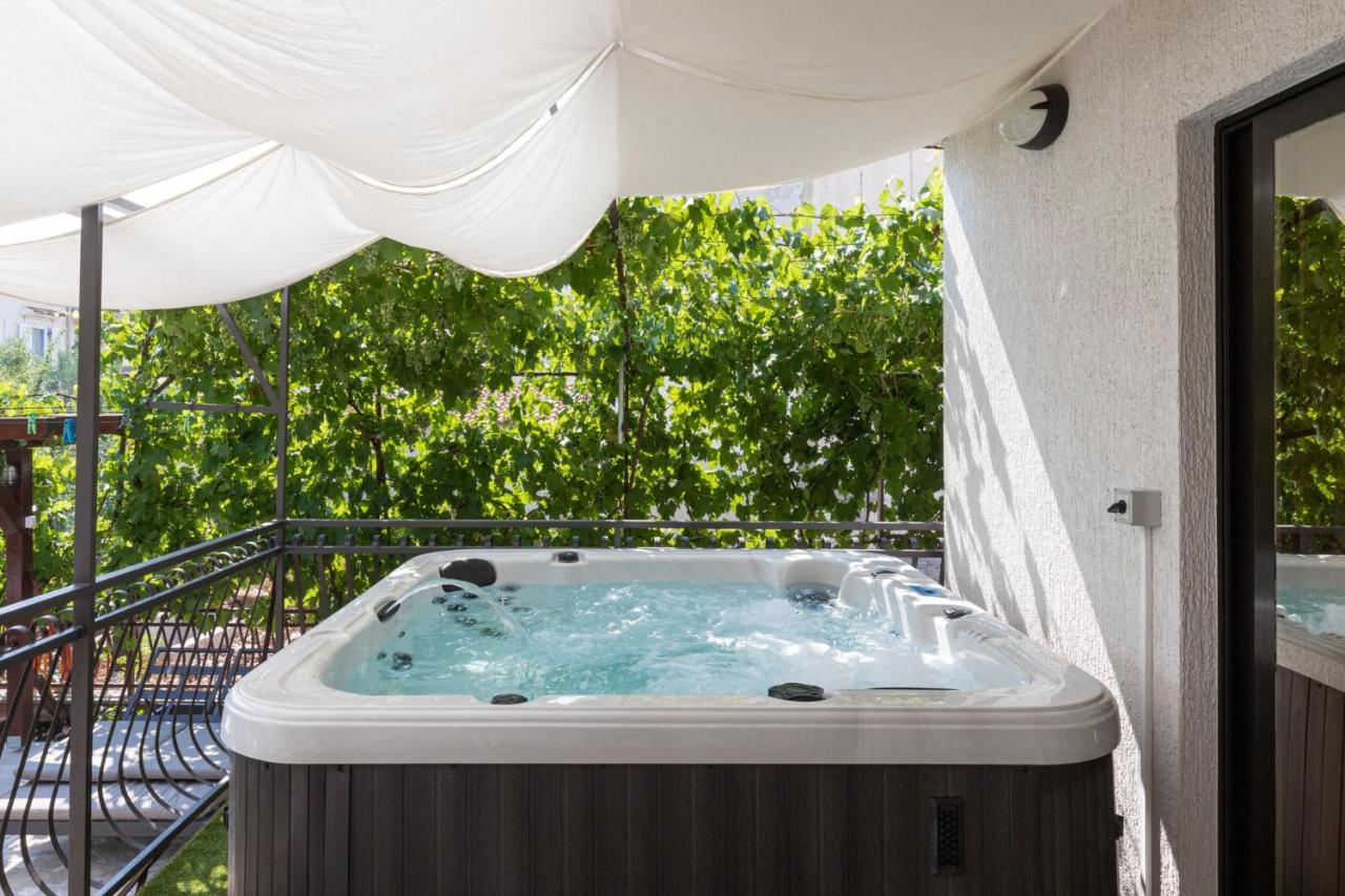 Cukerina Apartment With Whirpool & Sauna Porec Exterior photo